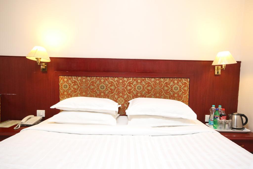 Rr Residency Hotel Kodaikanal Buitenkant foto